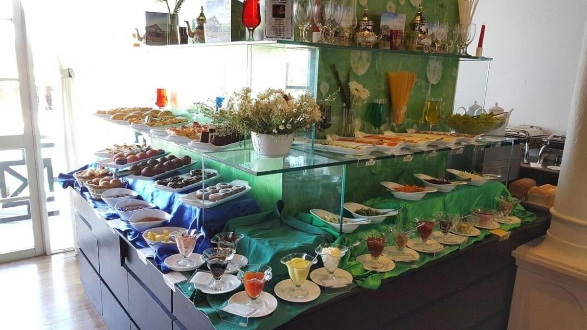 Victoria Court Suites Нувара Елия Екстериор снимка